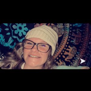 Meet your Posher, Brandi